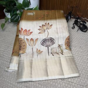 Dola silk with zari checks